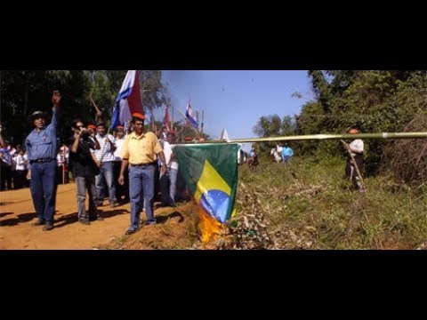 Os Brasileiros que vivem no Paraguai são chamados de expatriados.