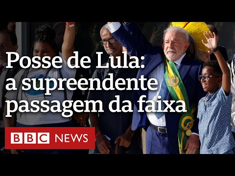 Entenda a polêmica em torno da faixa utilizada por Lula