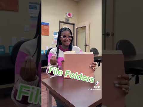 The Disadvantages of Pursuing a Career as a Legal Secretary