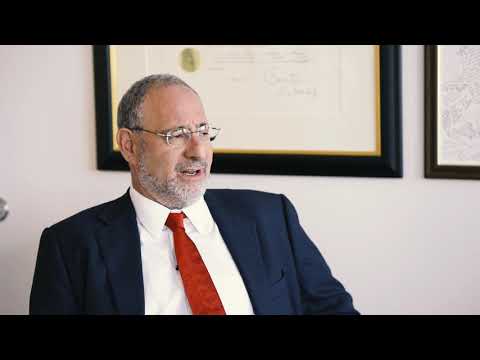 The Benefits of Pursuing a Career as a Federal Prosecutor